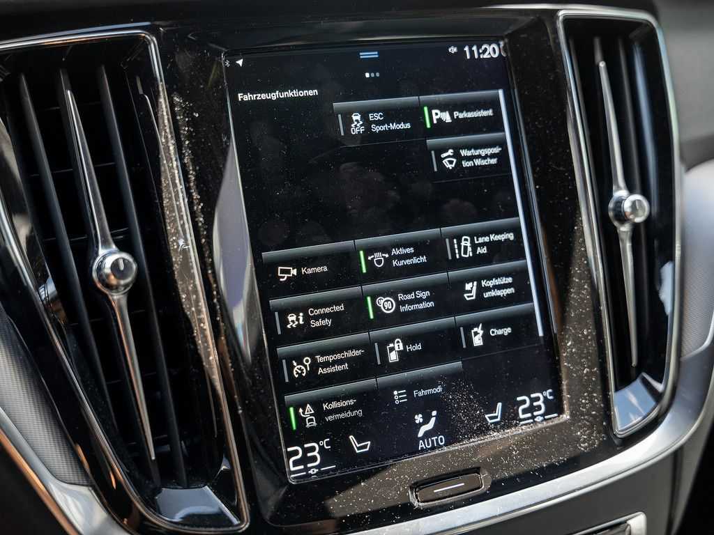 Volvo  T8 Plus Dark Recharge