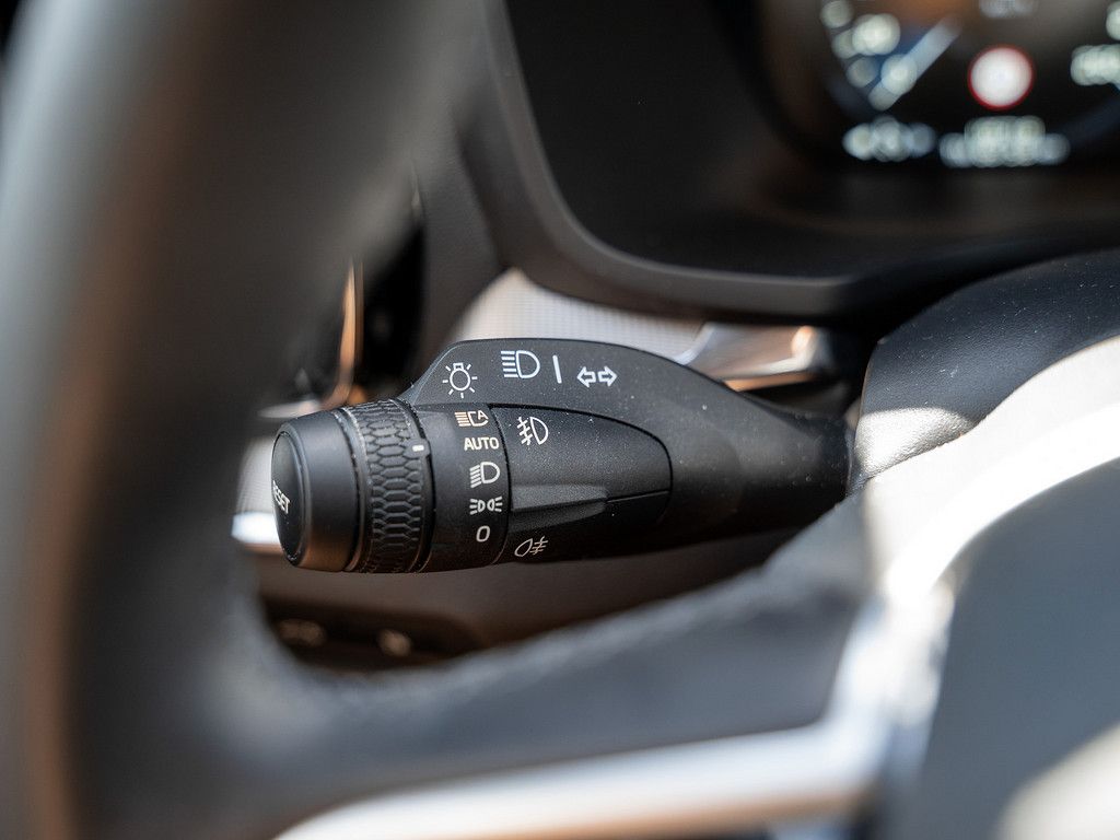 Volvo  T8 Plus Dark Recharge