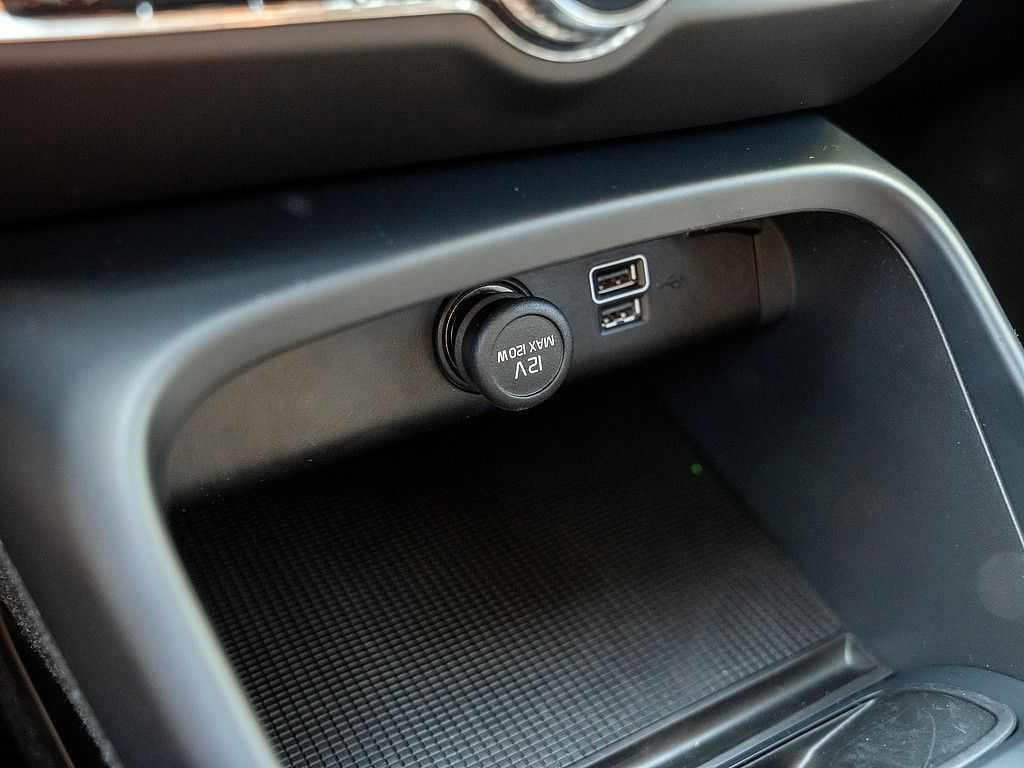 Volvo  T2 Momentum Core