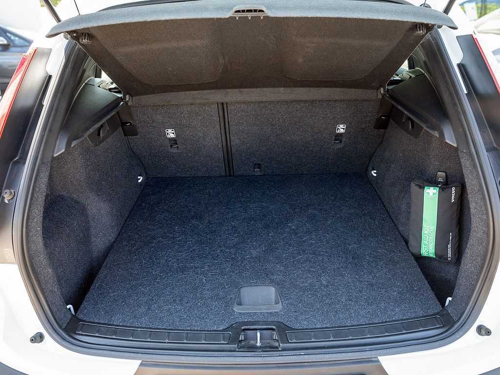 Volvo  T2 Momentum Core