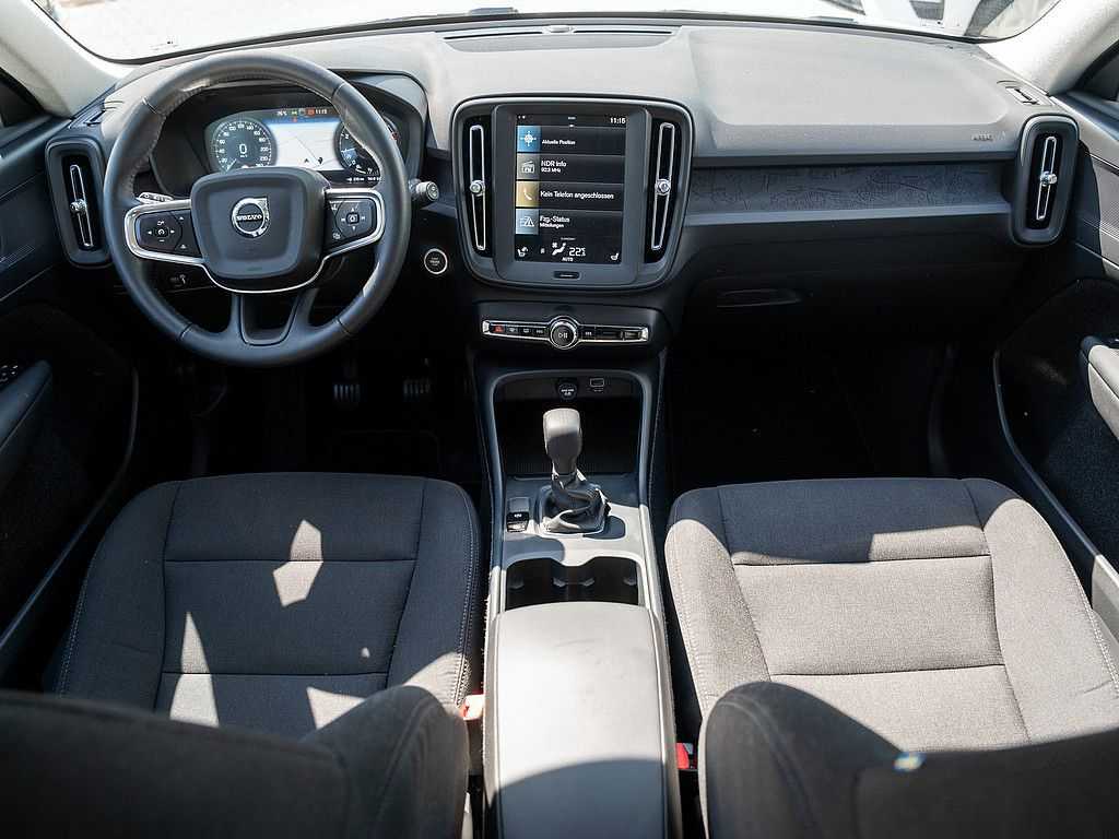 Volvo  T2 Momentum Core