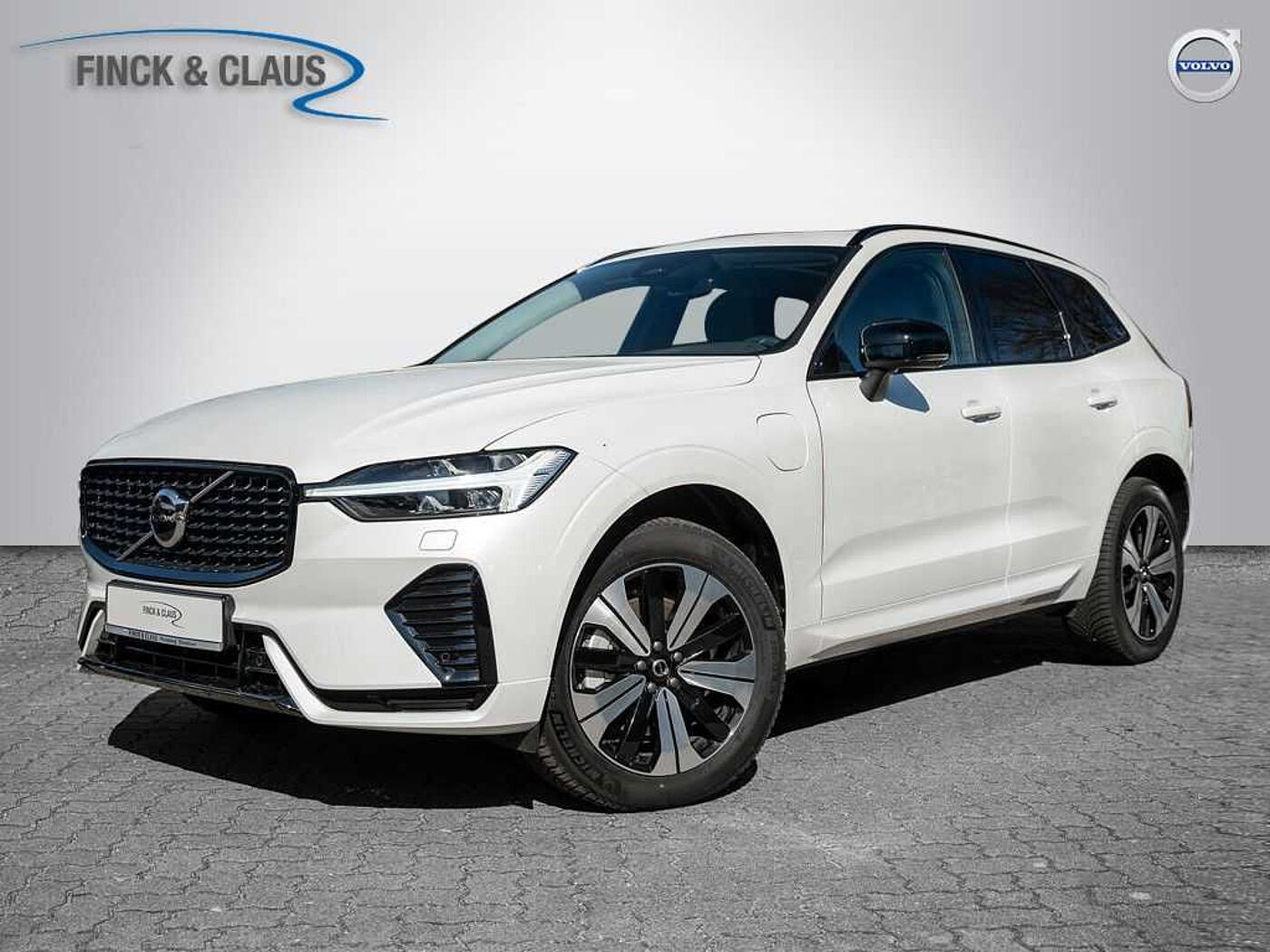 Volvo  T6 AWD Recharge Plus Dark