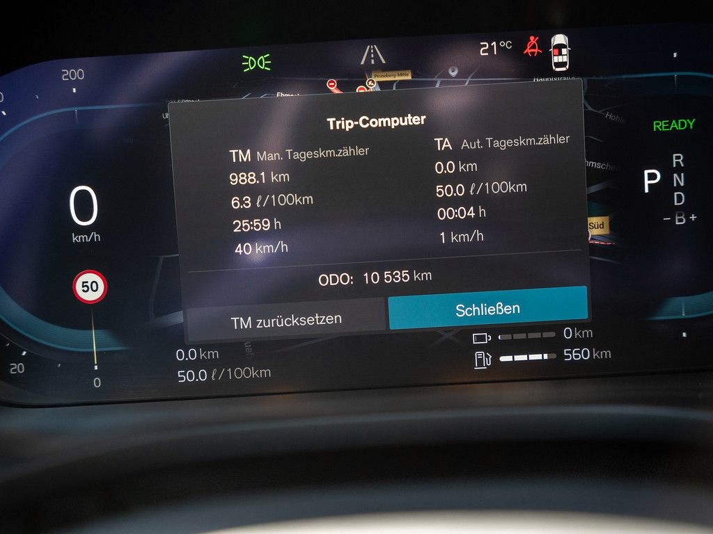 Volvo  T6 AWD Recharge Plus Dark