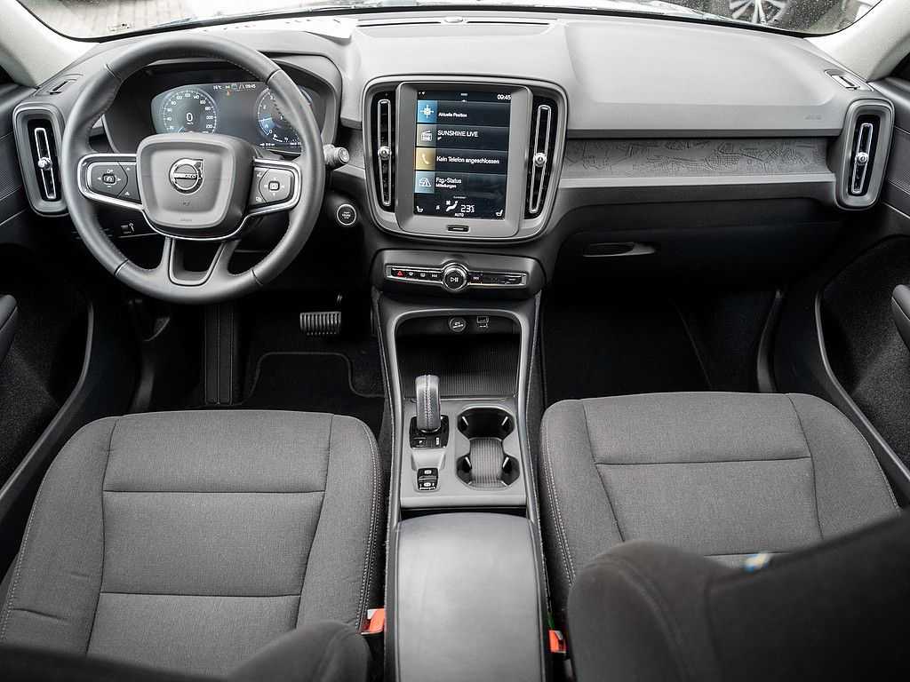 Volvo  T3 Momentum Pro
