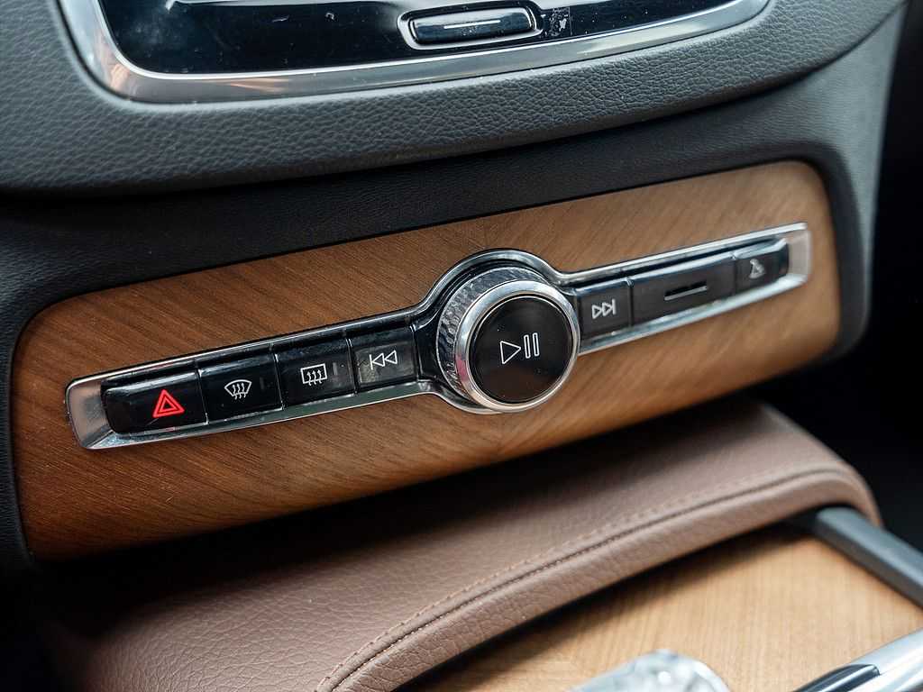 Volvo  B5 AWD Inscription nur an Gewerbetreibende