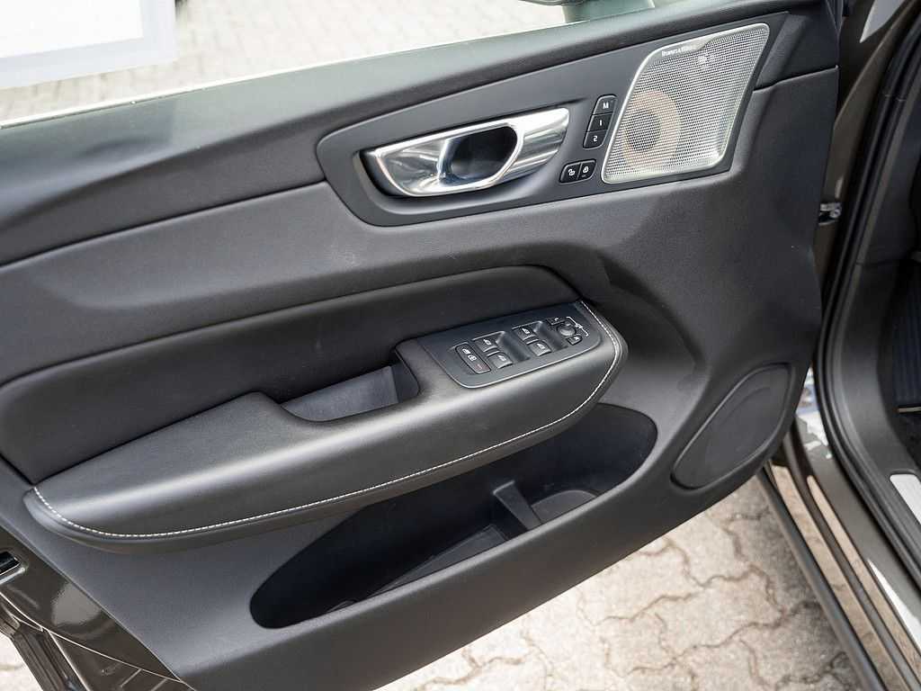 Volvo  B5 AWD Inscription