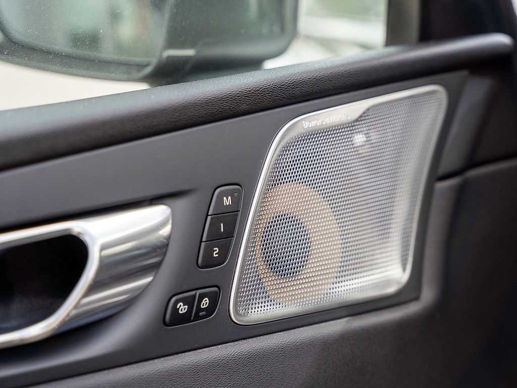 Volvo  B5 AWD Inscription