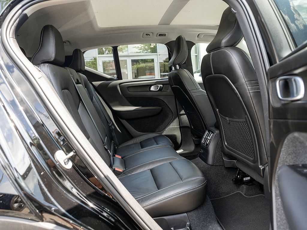Volvo  T4 Inscription Expression Recharge Plug-In