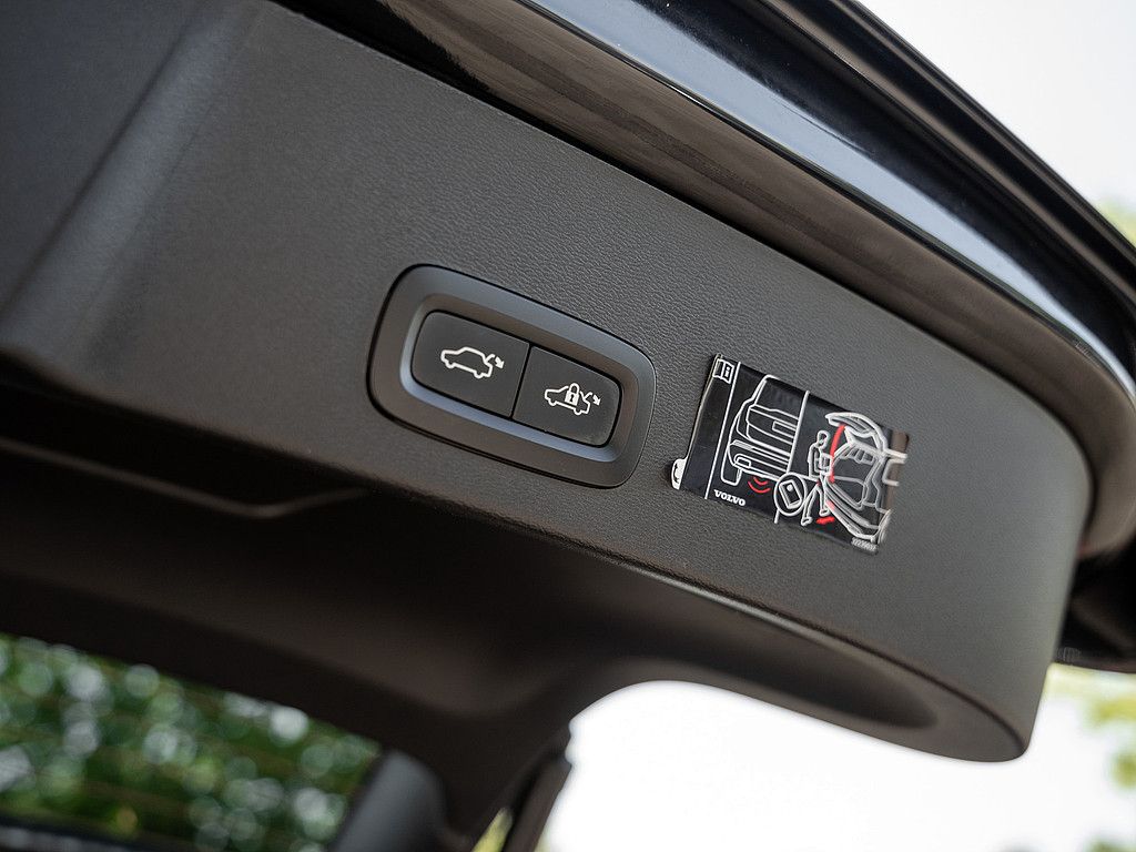 Volvo  Recharge Plus