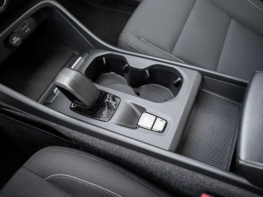 Volvo  T4 Inscription Expression Recharge- NUR GEW