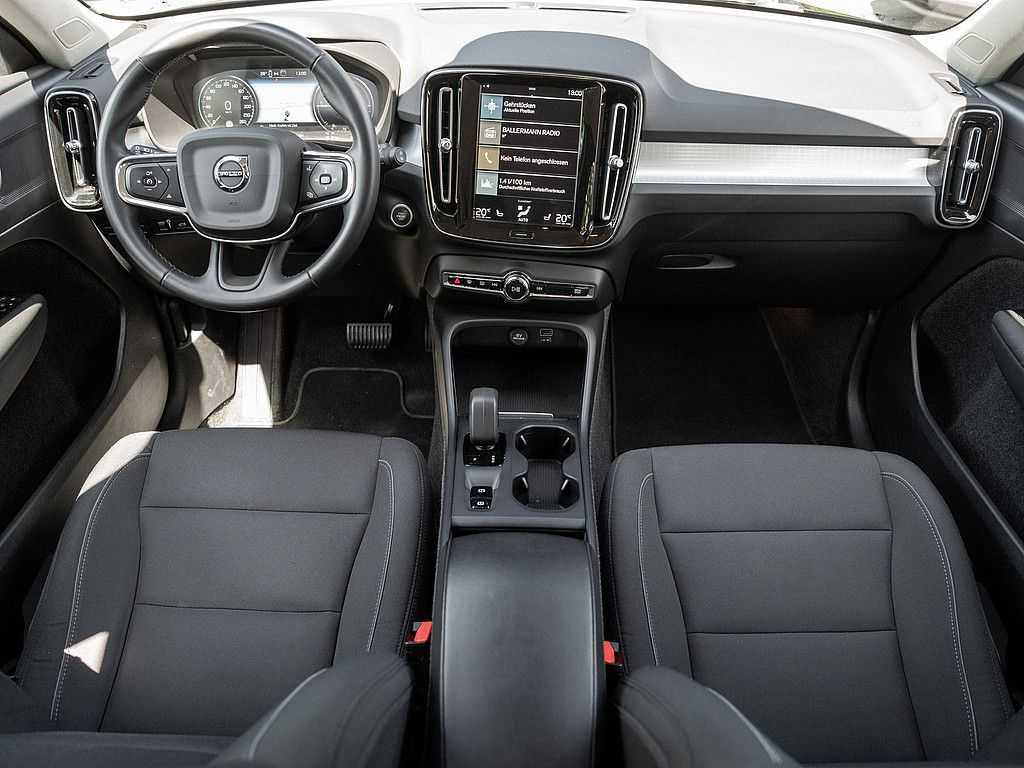 Volvo  T4 Inscription Expression Recharge- NUR GEW