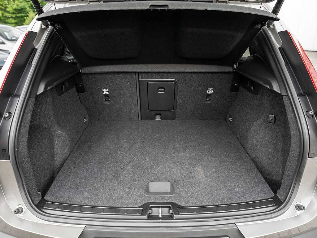 Volvo  T4 Inscription Expression Recharge