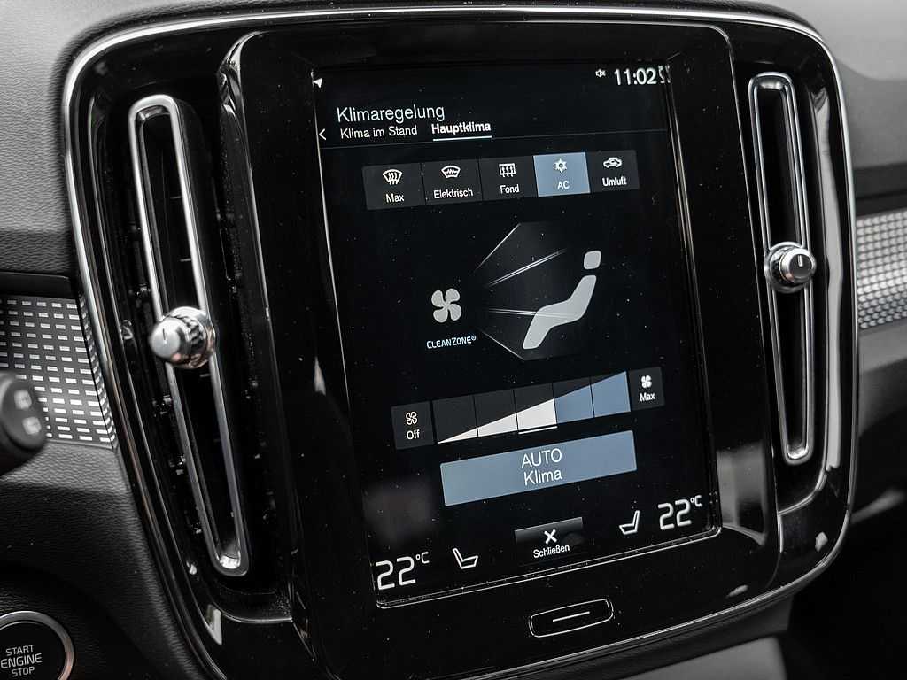 Volvo  T5 R-Design Recharge