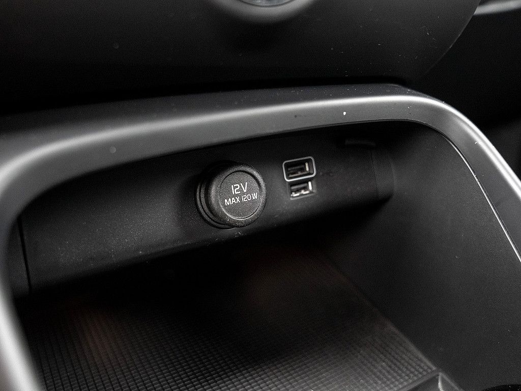 Volvo  T5 R-Design Recharge