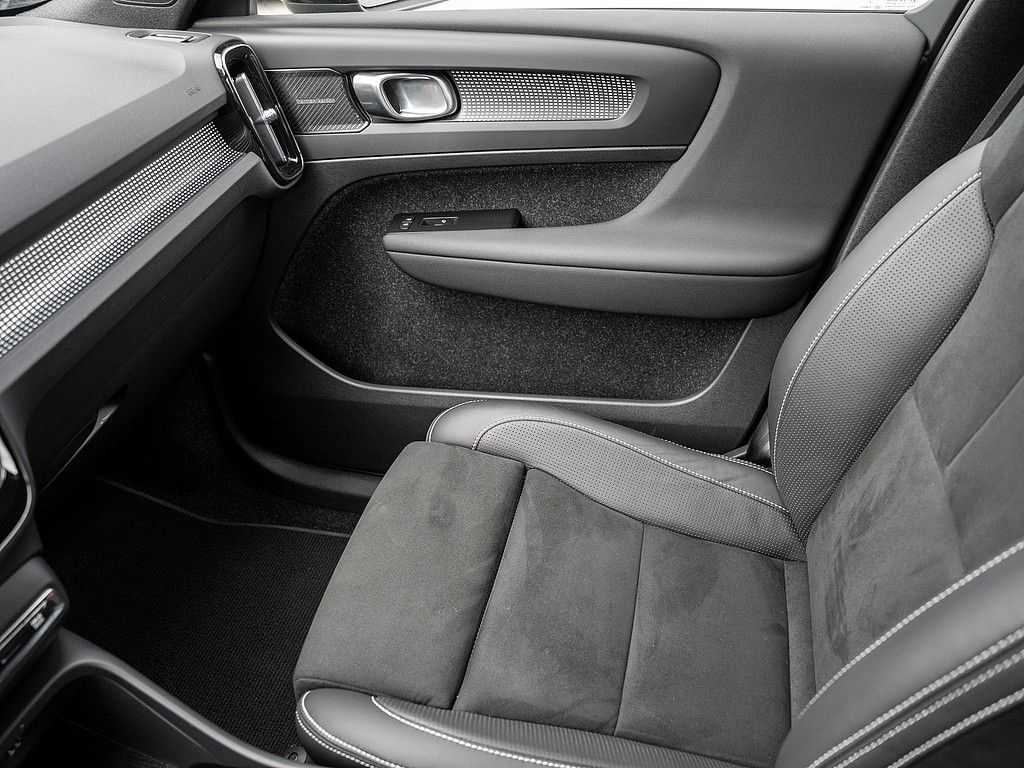 Volvo  T5 R-Design Recharge