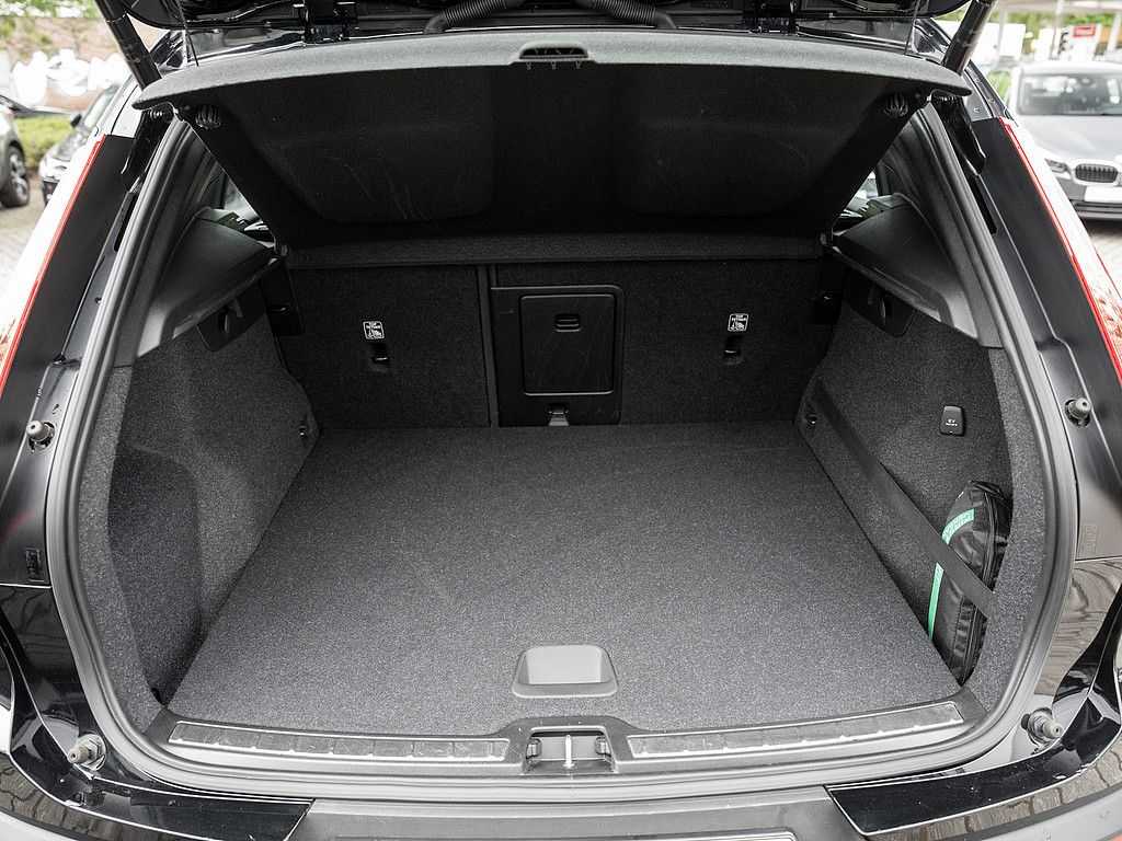 Volvo  T5 R-Design Recharge