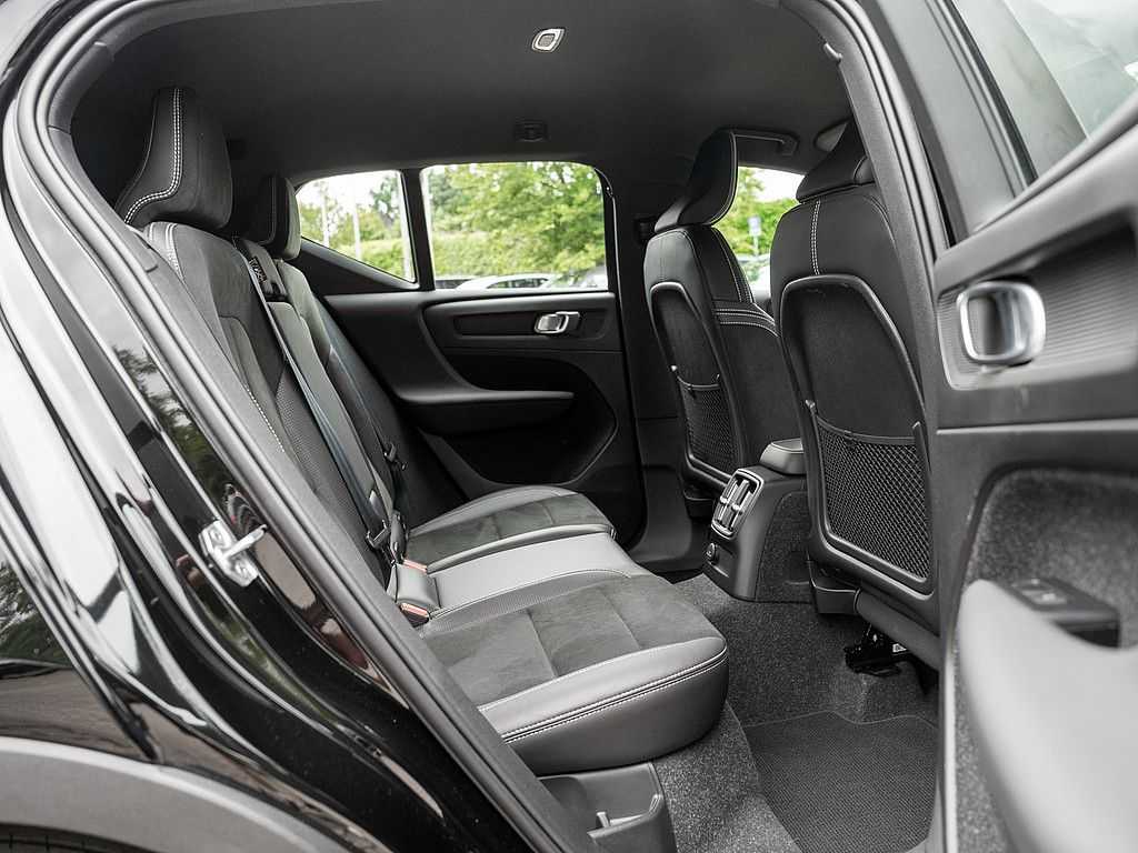 Volvo  T5 R-Design Recharge