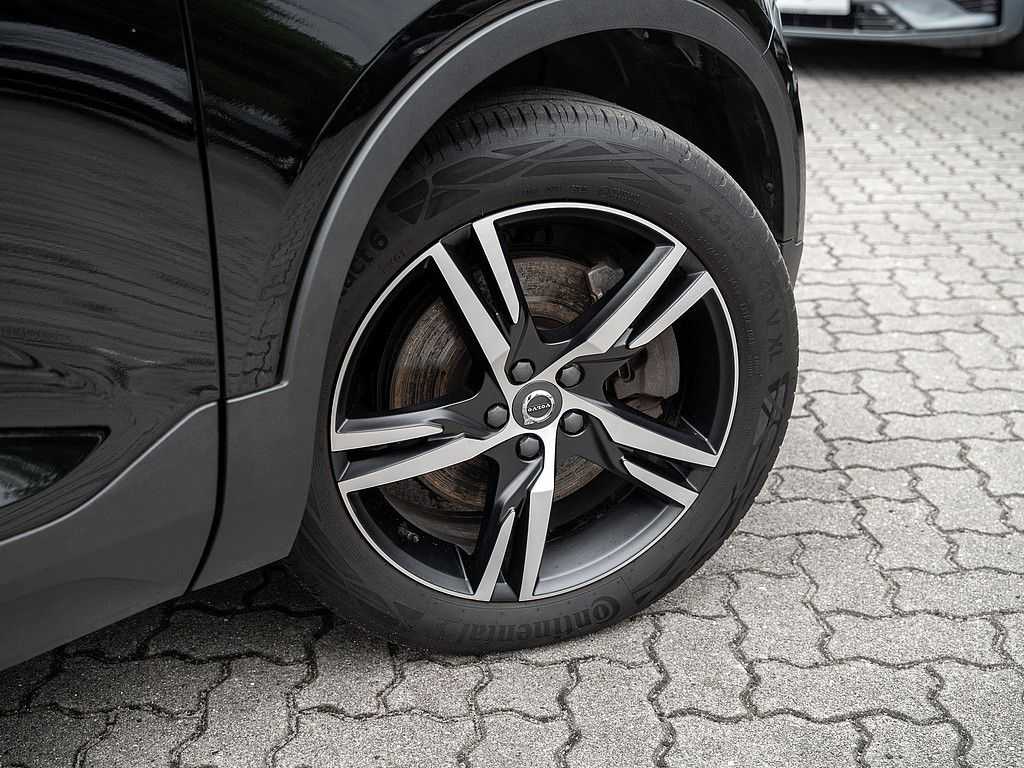 Volvo  T5 R-Design Recharge
