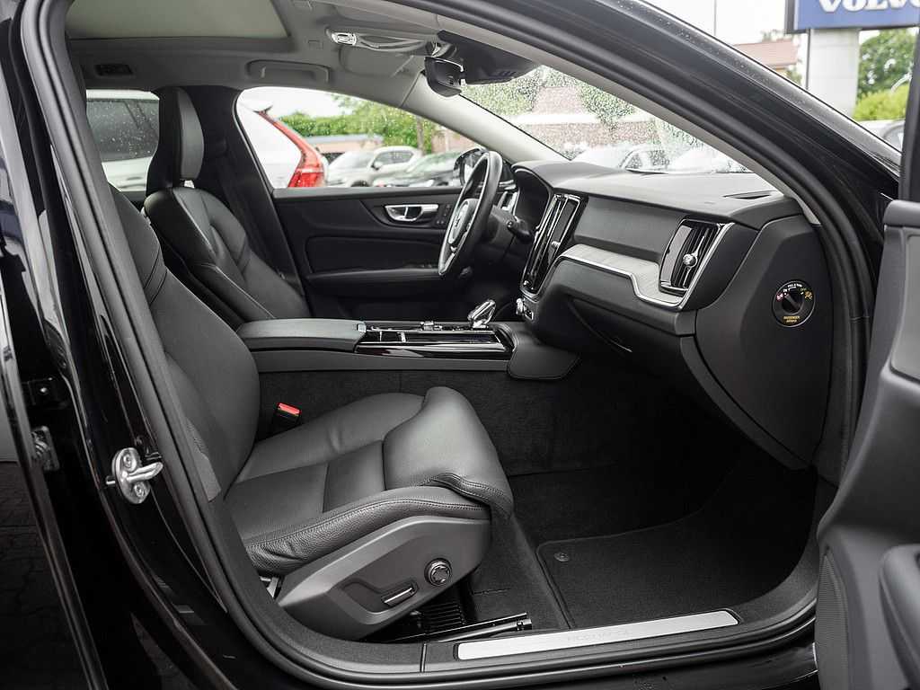 Volvo  T6 AWD Plus Bright
