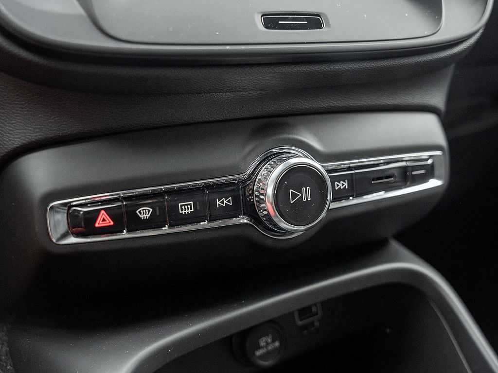 Volvo  T3 Momentum