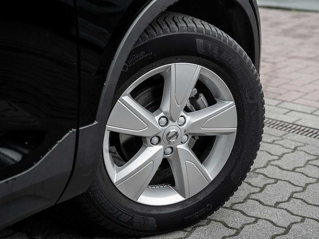 Volvo  T3 Momentum