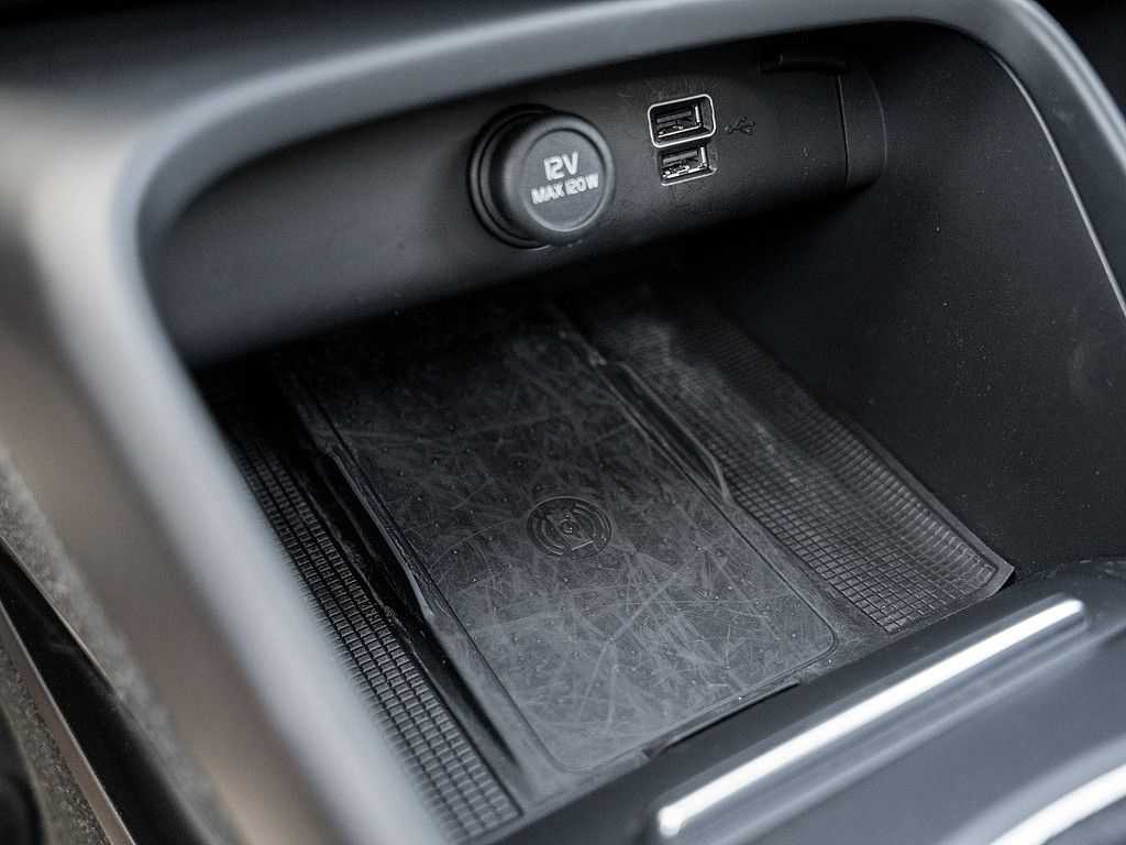 Volvo  T2 Momentum KAMERA H/K NAVI W-LAN LED PANO