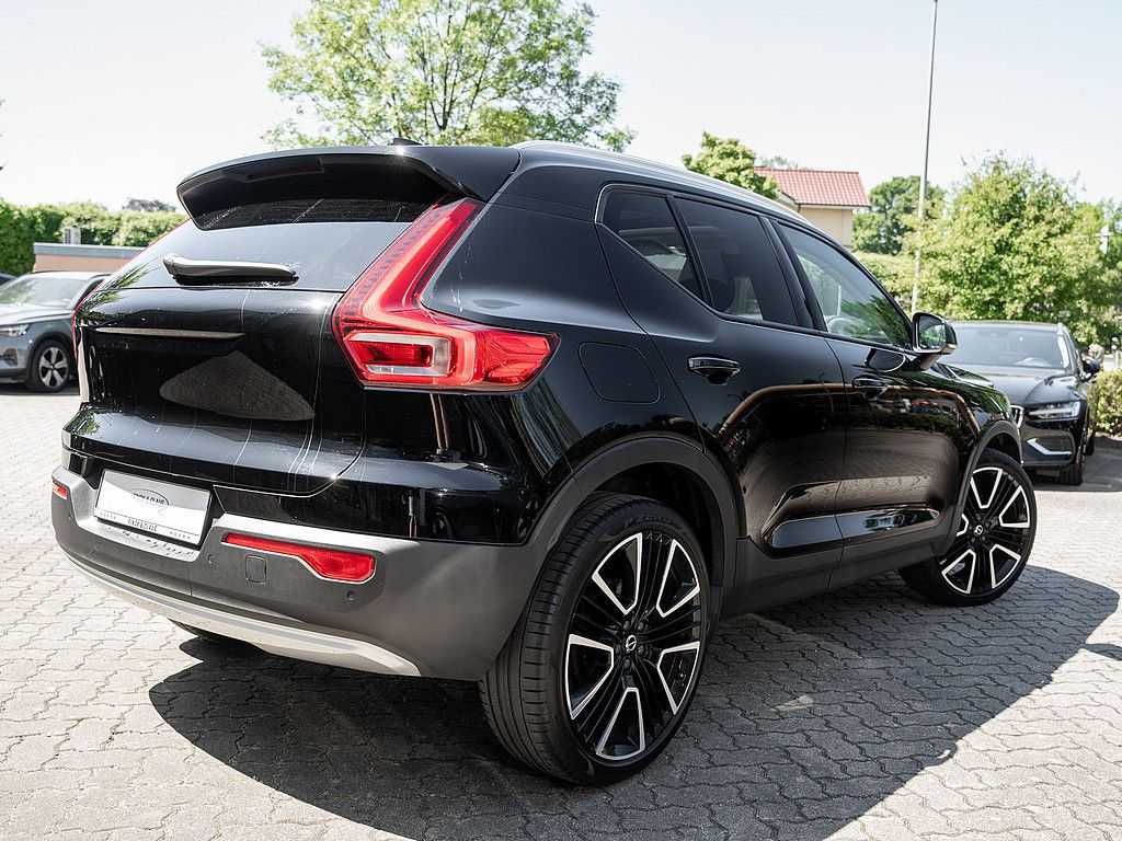 Volvo  T2 Momentum KAMERA H/K NAVI W-LAN LED PANO