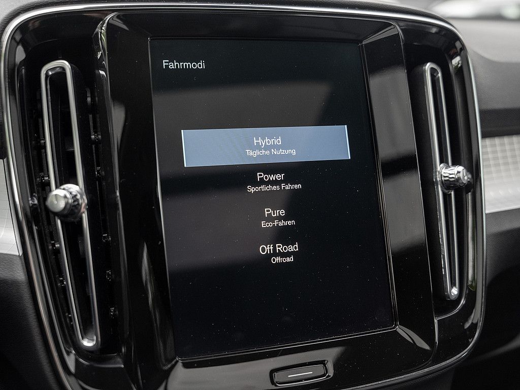 Volvo  T4 Inscription Expression Recharge LED PANO
