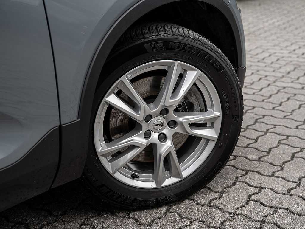 Volvo  T4 Inscription Expression Recharge LED PANO