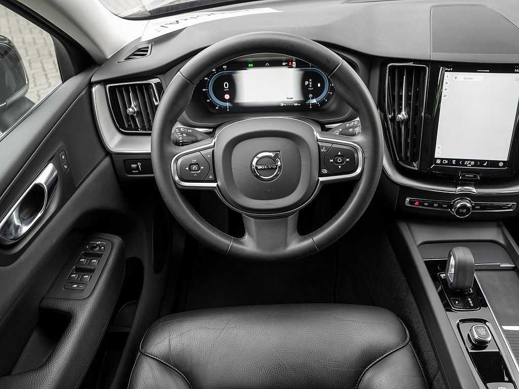 Volvo  B4 Momentum Pro NAVI W-LAN FACEL. LED 360°