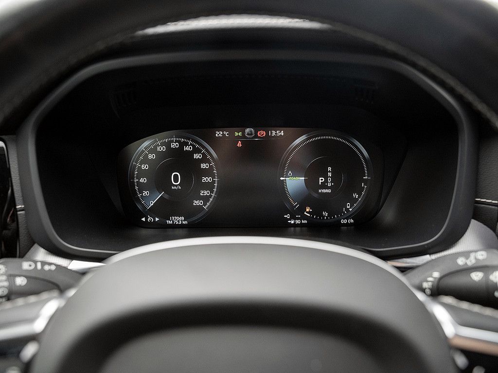 Volvo  T8 AWD R-Design W-LAN HUD STANDHZ LED PANO
