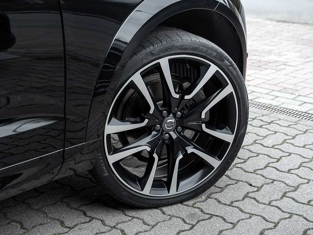 Volvo  T8 AWD R-Design W-LAN HUD STANDHZ LED PANO