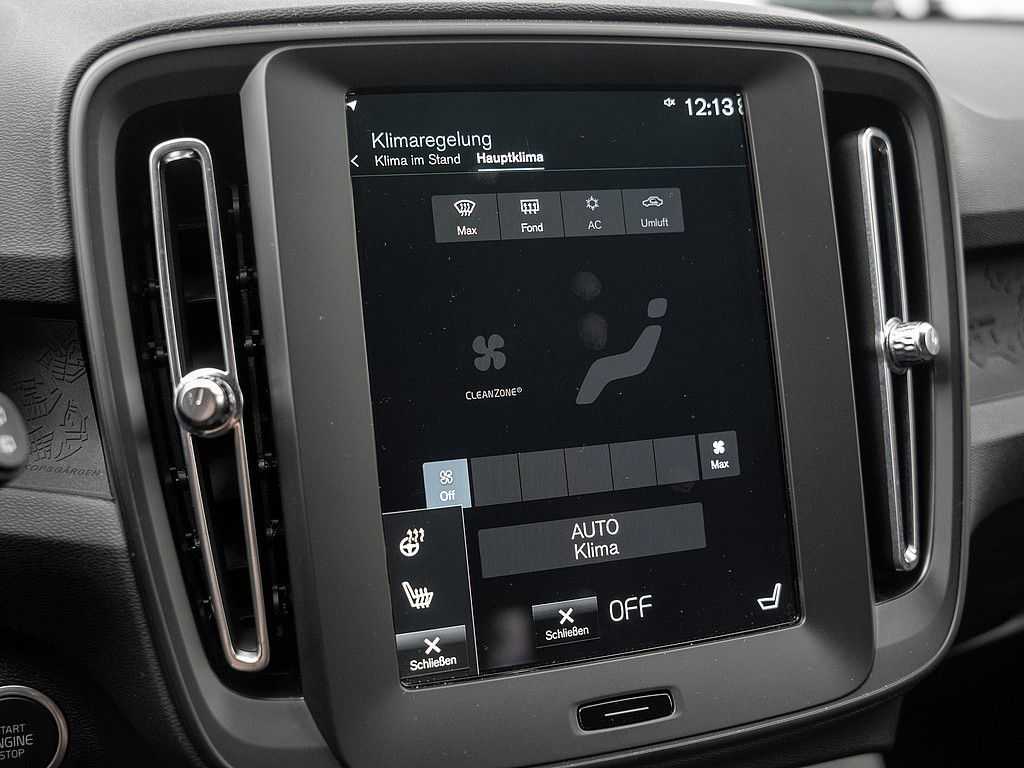 Volvo  T3 Momentum KLIMA PDC SHZ NAVI W-LAN LED