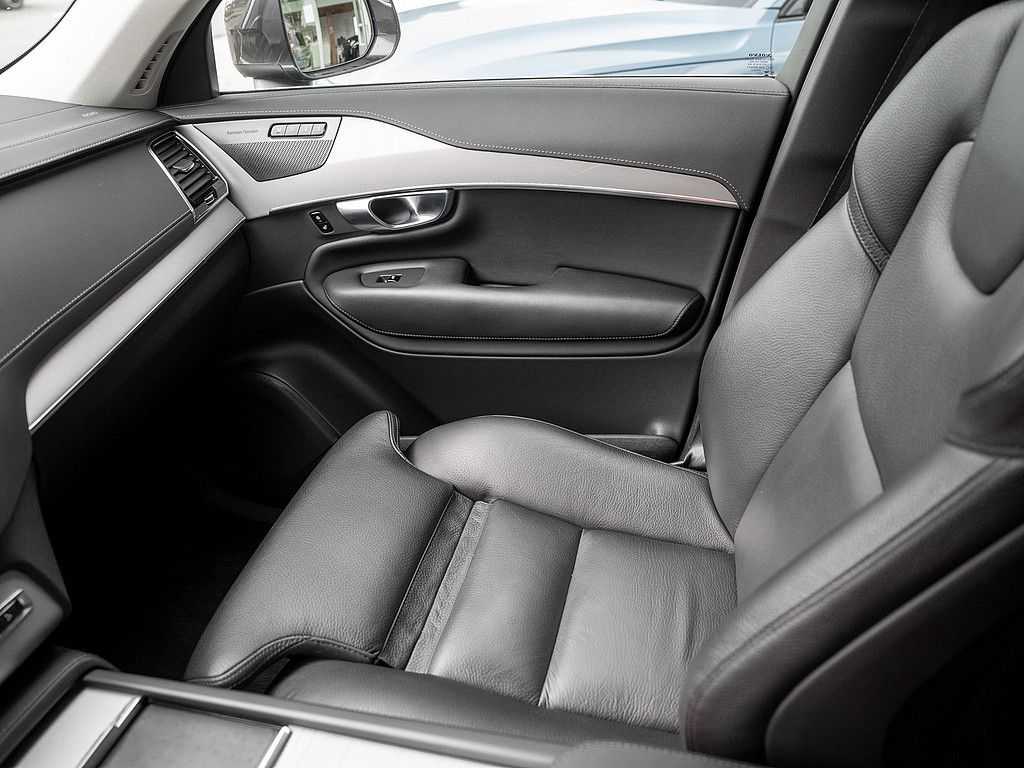 Volvo  T8 Plus Bright Plug-In AWD