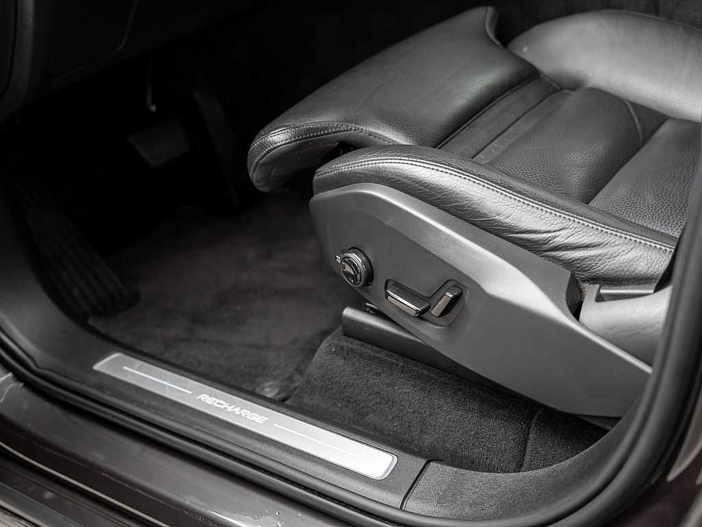 Volvo  T8 Plus Bright Plug-In AWD