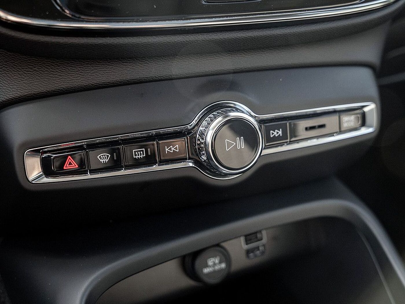 Volvo  T4 Inscription Expression Recharge Plug-In