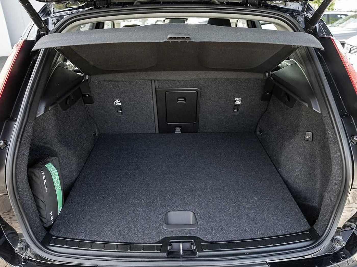 Volvo  T4 Inscription Expression Recharge Plug-In