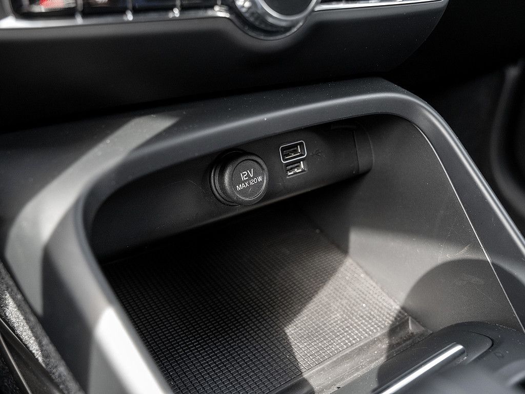 Volvo  T3 Momentum