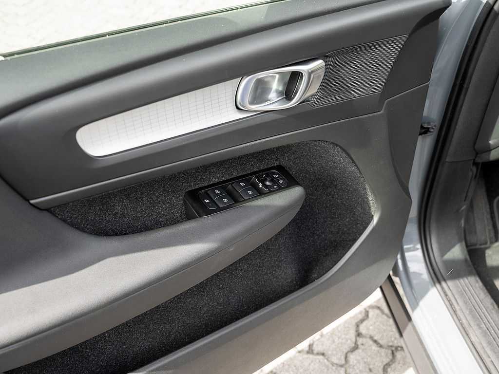 Volvo  T3 Momentum