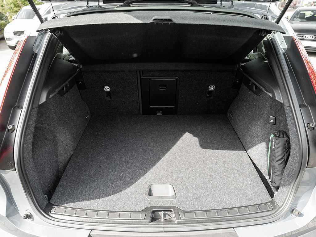 Volvo  T3 Momentum