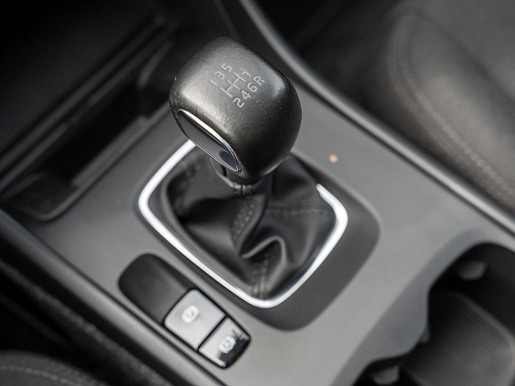 Volvo  T2 Momentum Core