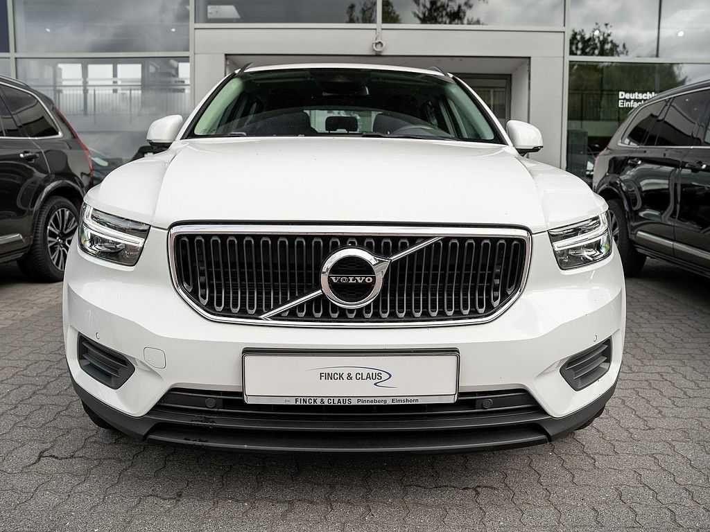 Volvo  T2 Momentum Core