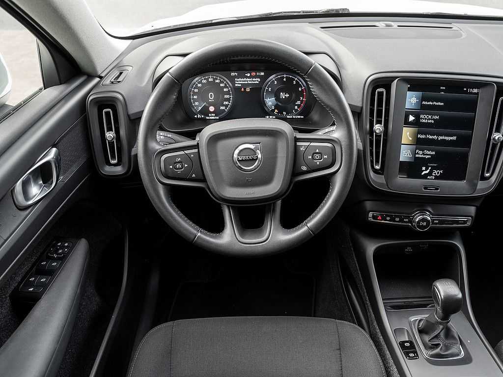 Volvo  T2 Momentum Core