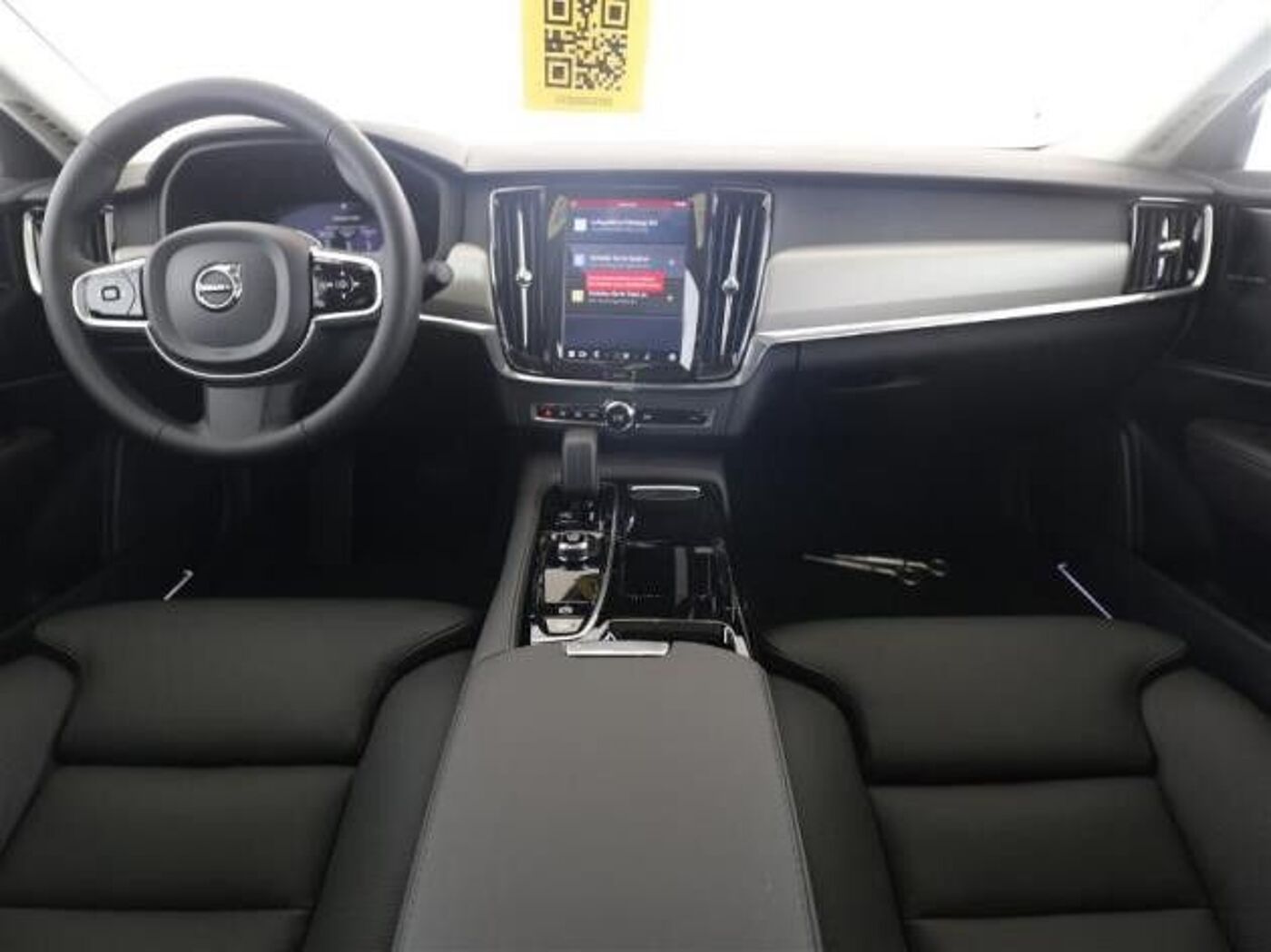 Volvo  T8 AWD Plus Dark