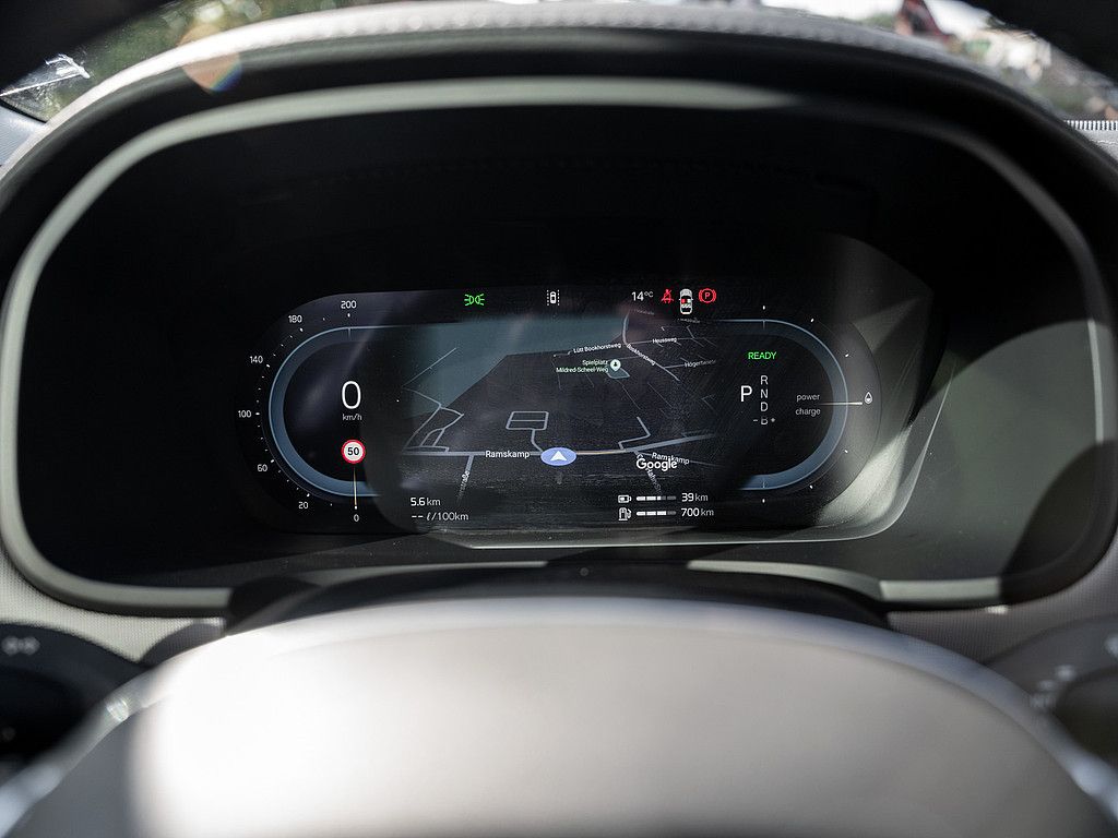 Volvo  T8 AWD Plus Dark