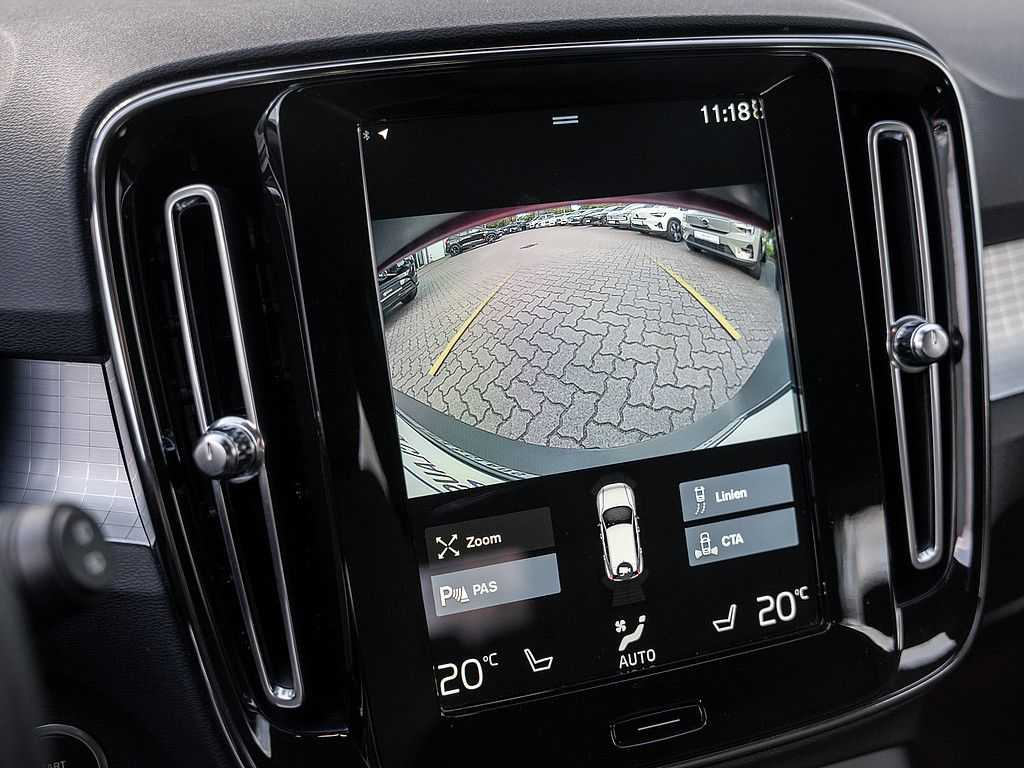 Volvo  T4 Recharge R Design Expression