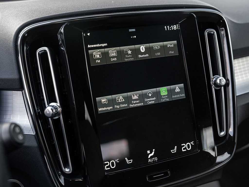 Volvo  T4 Recharge R Design Expression