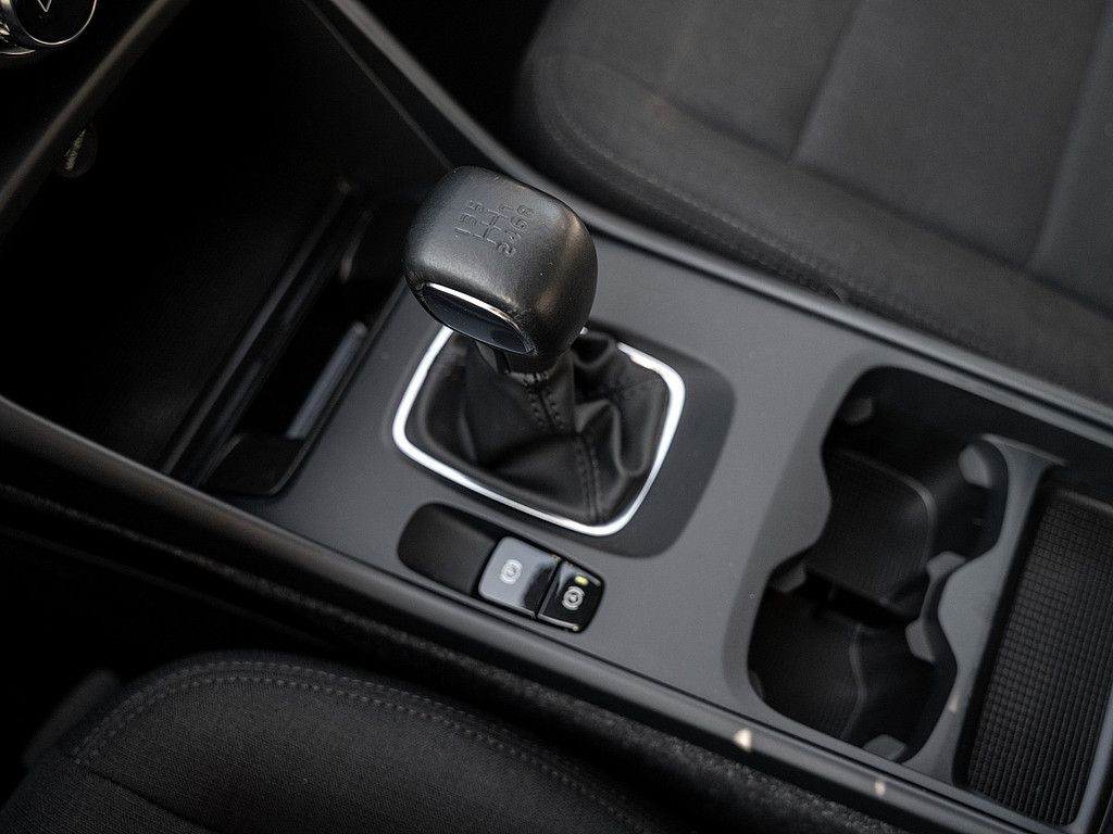 Volvo  T2 Momentum Core