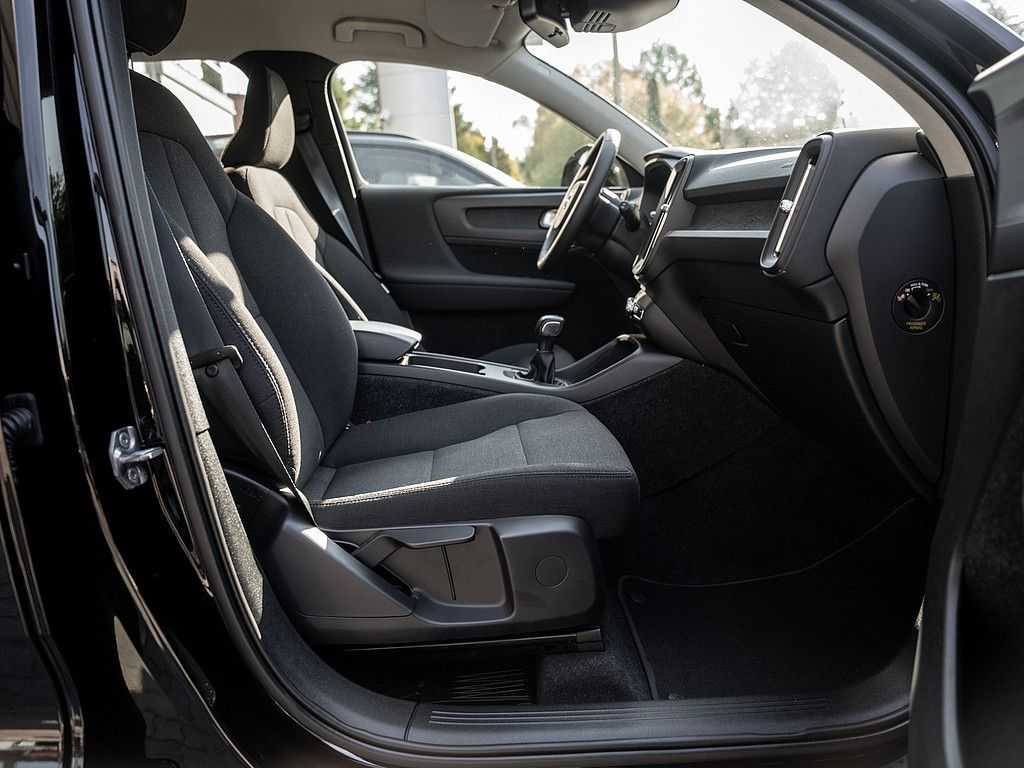 Volvo  T2 Momentum Core