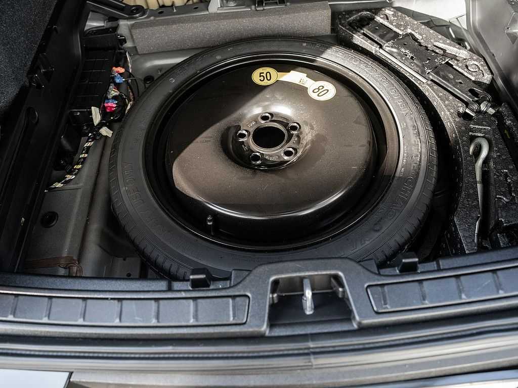 Volvo  T2 Momentum Core
